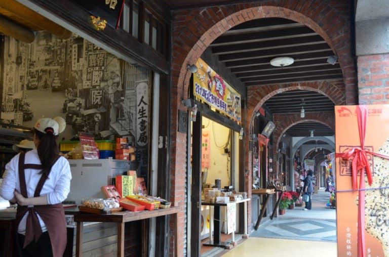 Taiwan, Sansia – arcade, Dec. 2012