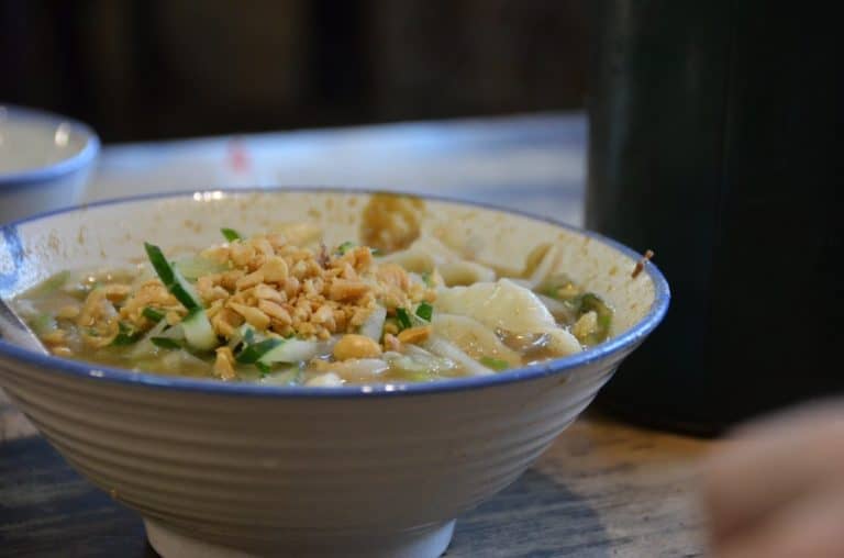 Taiwan, Sansia – noodle, Dec. 2012