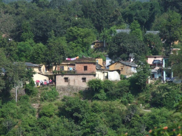 India, towards Shimla – village, Sept.2006 (Shimla)