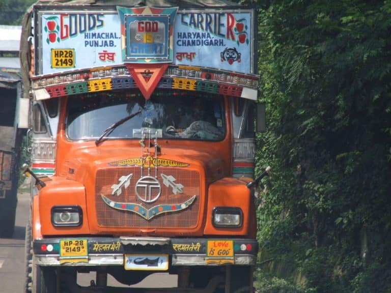 India, towards Shimla – orange lorry, Sept.2006 (Shimla)