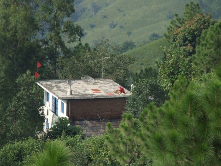 India, towards Shimla – dry, Sept.2006 (Shimla)