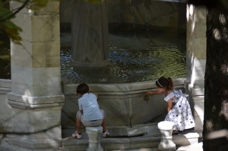 Turkey, Bursa – children, Aug. 2012 (Bursa)