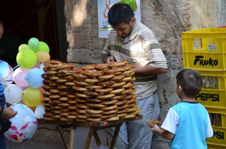 Turkey, Bursa – vendor, Aug. 2012 (Bursa)
