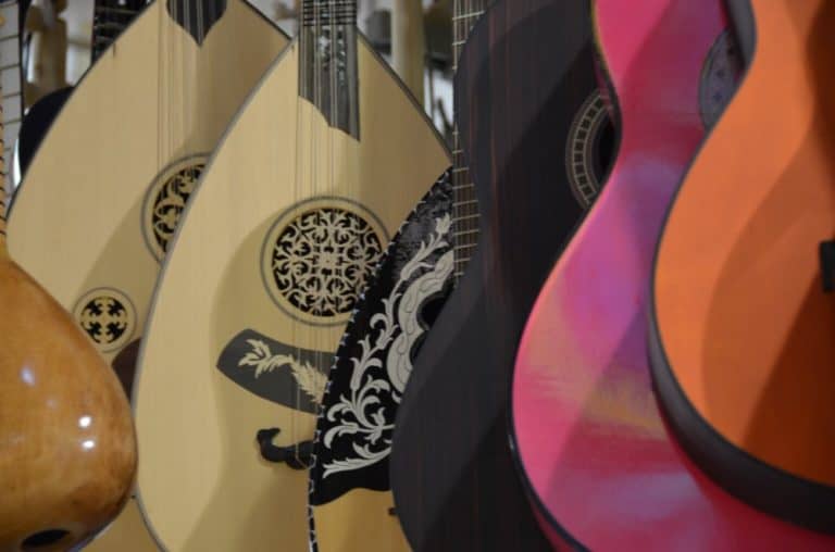 Turkey, Istanbul – instruments, Aug.2012 (Estambúl)