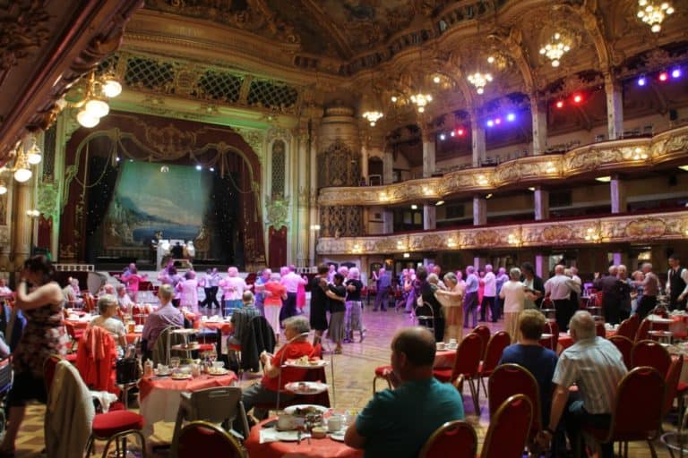sala da ballo – persone, Mag.2016 (Blackpool)