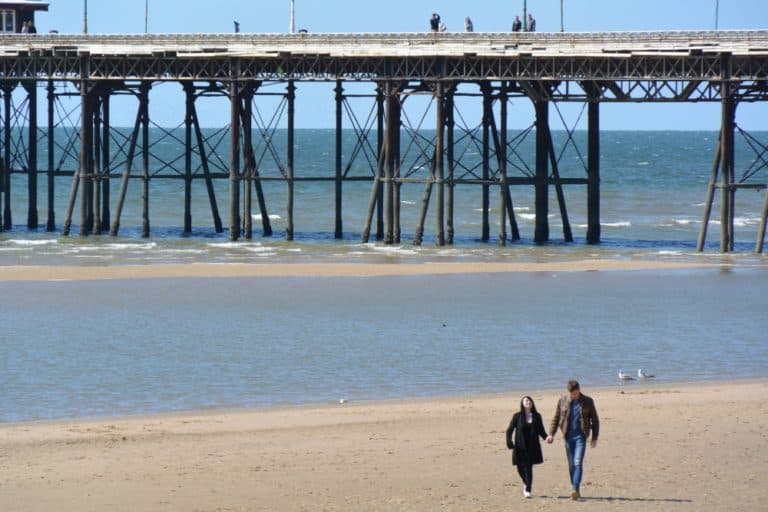 spiaggia – coppia, Mag.2016 (Blackpool)