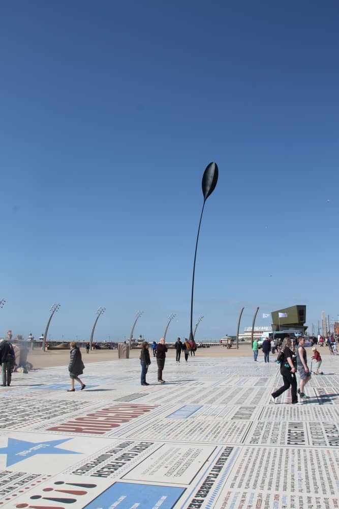 spiaggia – cielo blu, Mag.2016 (Blackpool)