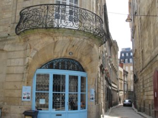Place de la Bourse – girl 1, May 2016
