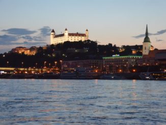 Bratislava Castle – silhouettes, May2016