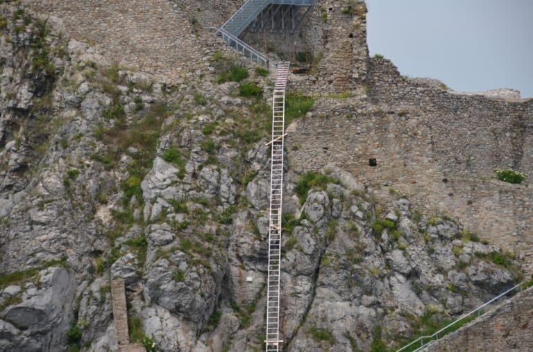 Castello di Devin – scala a pioli, Mag. 2016 (Bratislava)