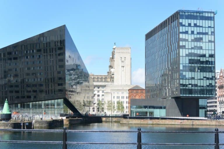 lungomare – edifici, Mag.2016 (Liverpool)