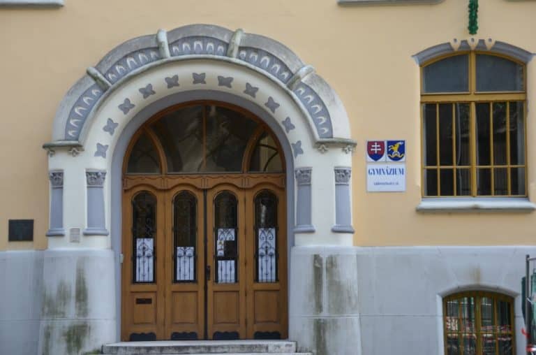 town – decorative doorway, May 2016 (Bratislava)