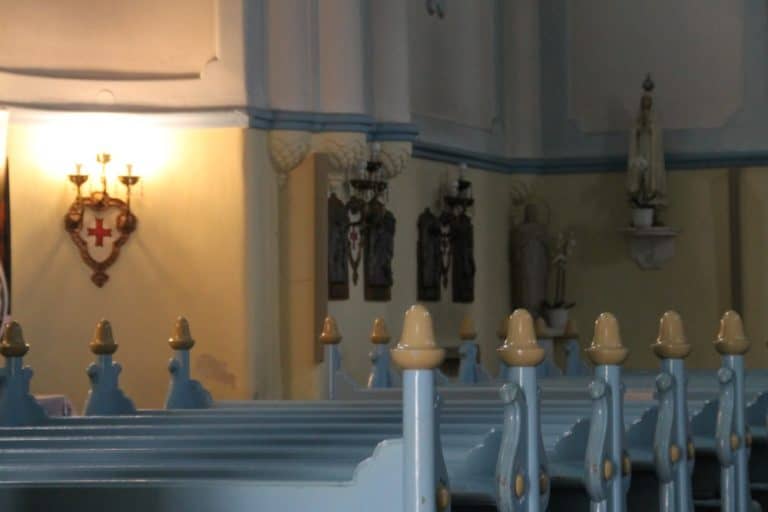 blue church – blue benches, May 2016 (Bratislava)