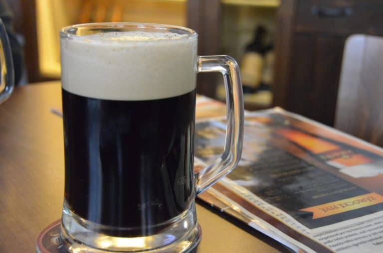 醸造所ー黒ビール 2016年5月 (ブラチスラバ)