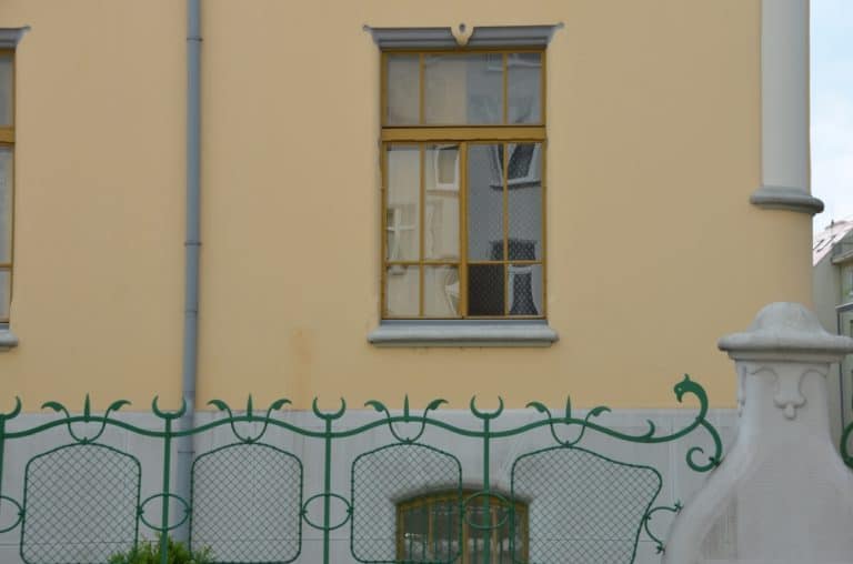 città – recinzione verde, Mag.2016 (Bratislava)