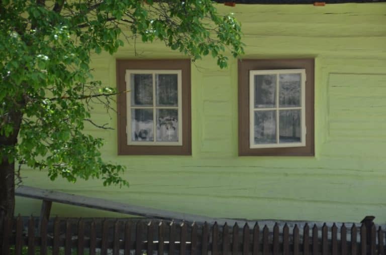 two windows, May2016 (Vlkolínec)