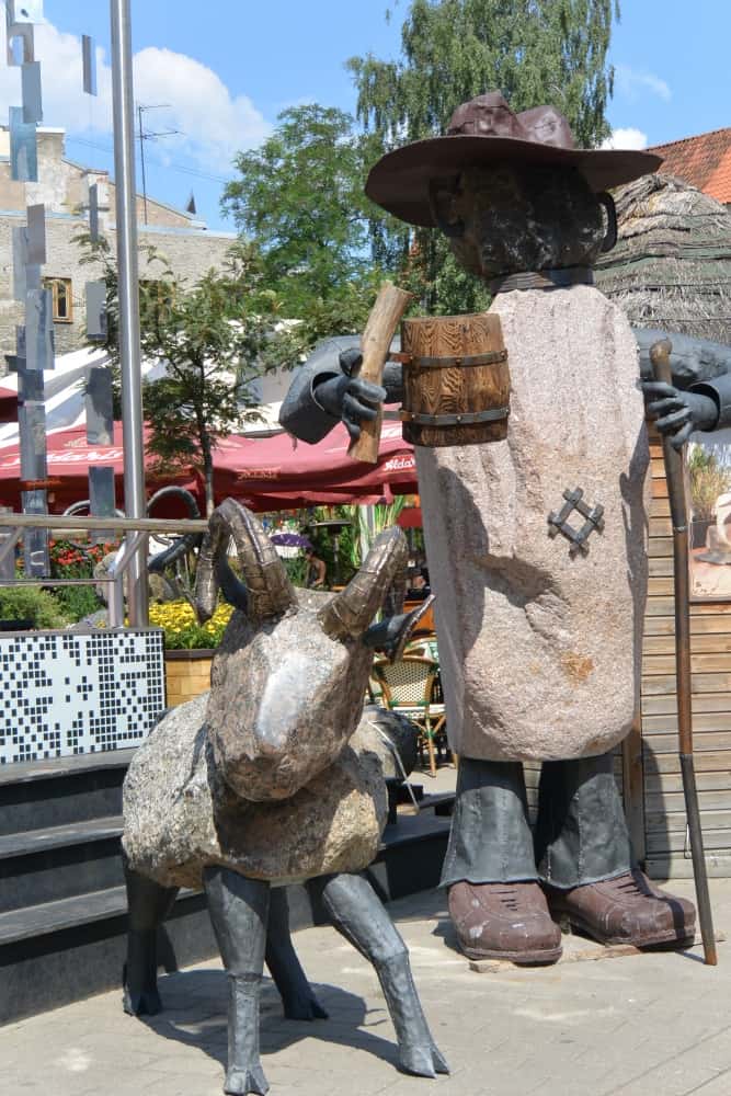 market – art on sale, July2016 (Riga)