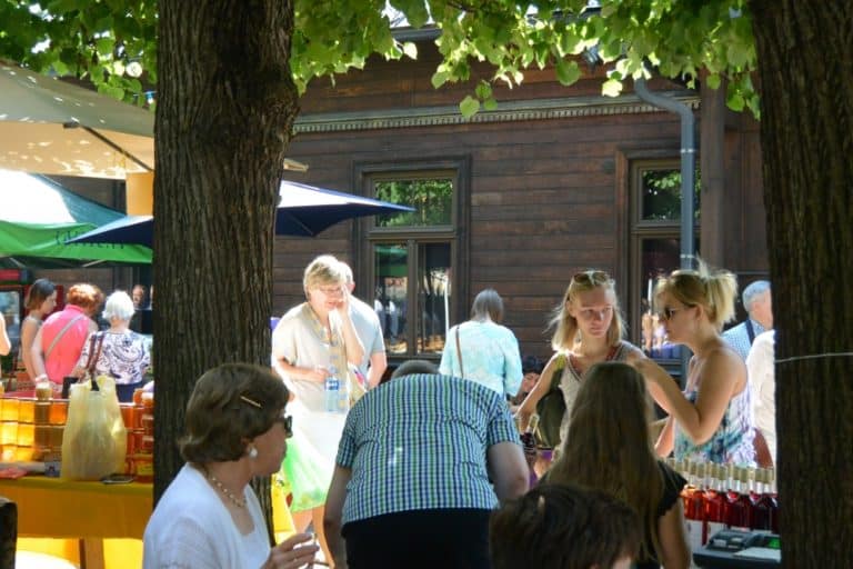 mercato – persone, Lug.2016 (Riga)