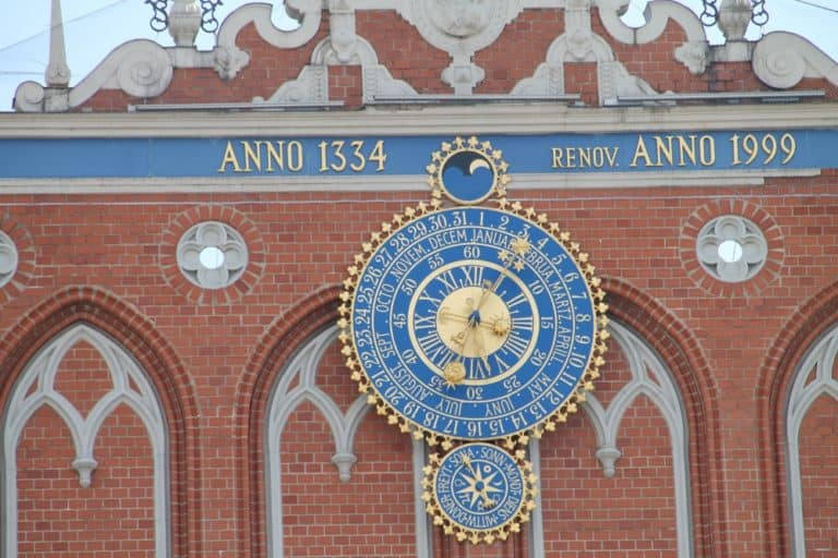 town – details of The House of Blackheads, July 2016 (Riga)