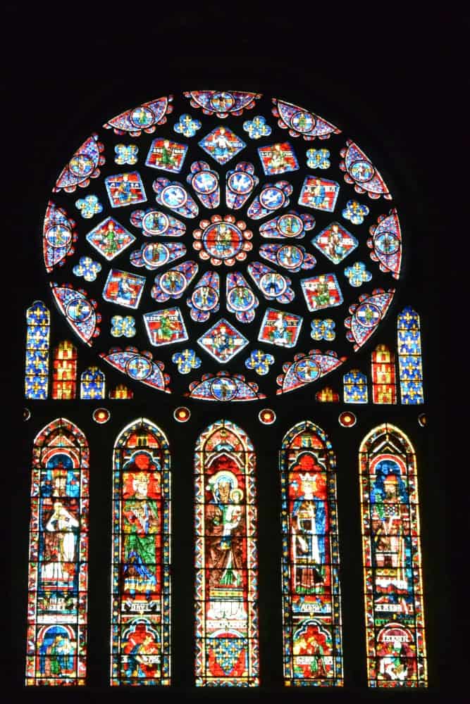 cattedrale – vetro colorato, Mar.2015 (Chartres)