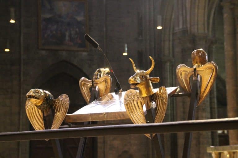 cathedral – animals, Mar.2015 (Chartres)