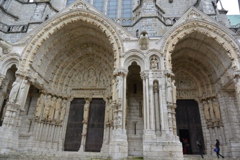 cathedral – entrance, Mar.2015 (Chartres)