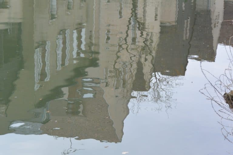 old town – houses on the water, Mar.2015 (Chartres)