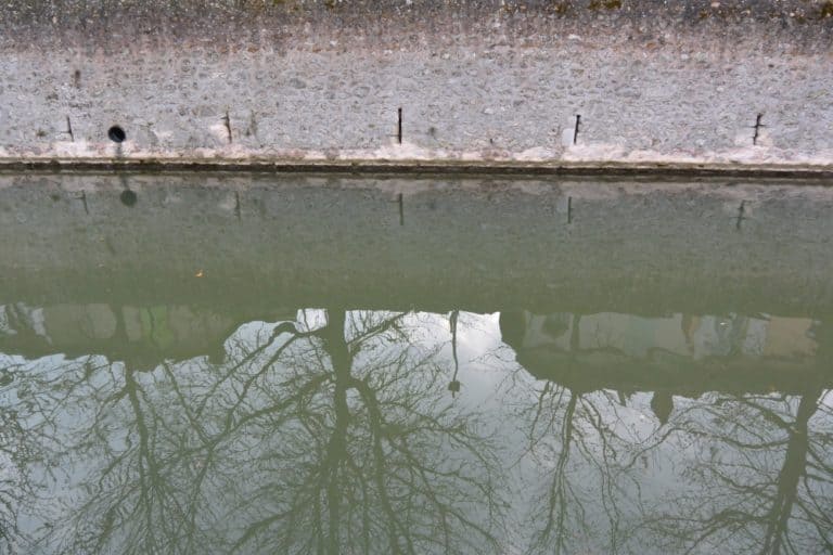 old town – reflections on the river, Mar.2015 (Chartres)