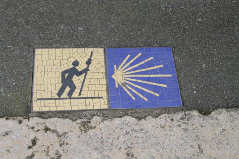 old town – sign 9, Mar.2015 (Chartres)