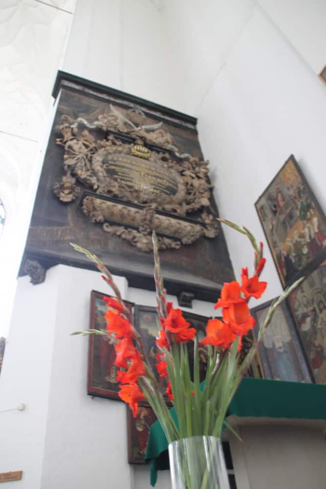 St.Mary’s Church – flowers, Oct.2015 (Gdansk)
