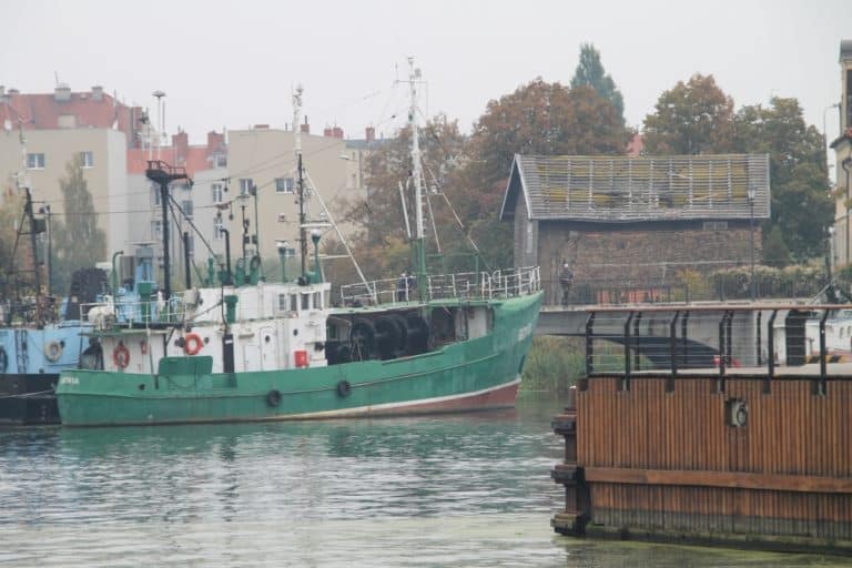 along the river – green boat, Oct.2015 (Gdansk)