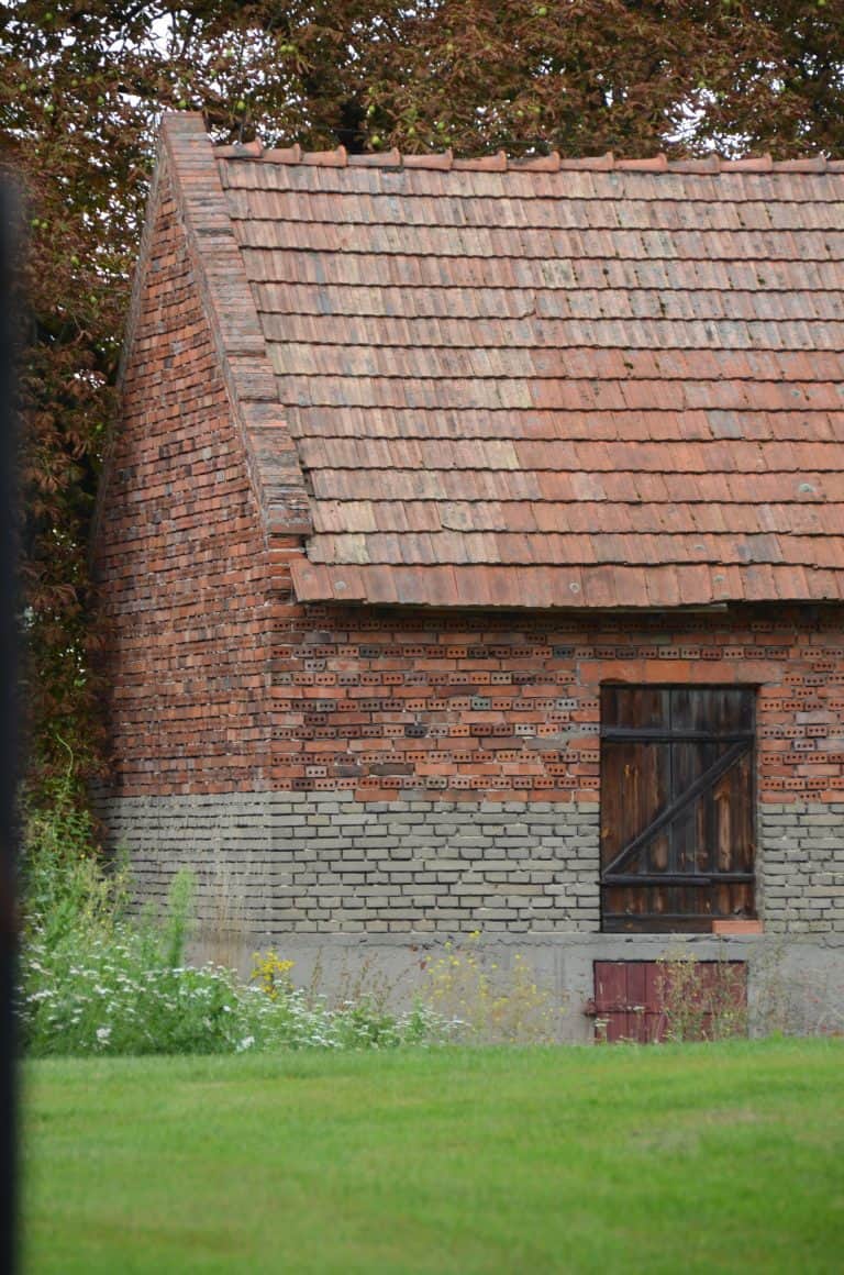 Poland, Warsaw suburbs – hut, Aug.2016