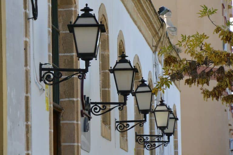 Jerez de la Frontera – row of lamps, Nov.2016 (Andalucía) (Jerez de la Frontera)