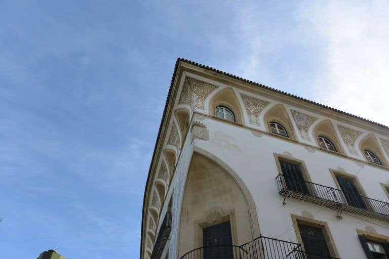 Jerez de la Frontera – corner house, Nov.2016 (Andalucía) (Jerez de la Frontera)