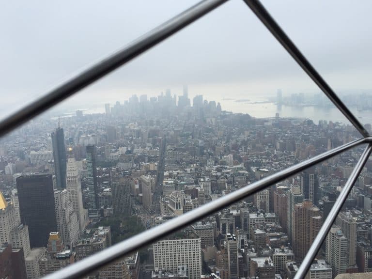 L’Empire State Building fra le nubi