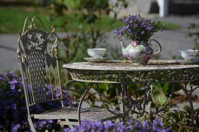 Rockport – outside table, Oct.2016 (Rockport)