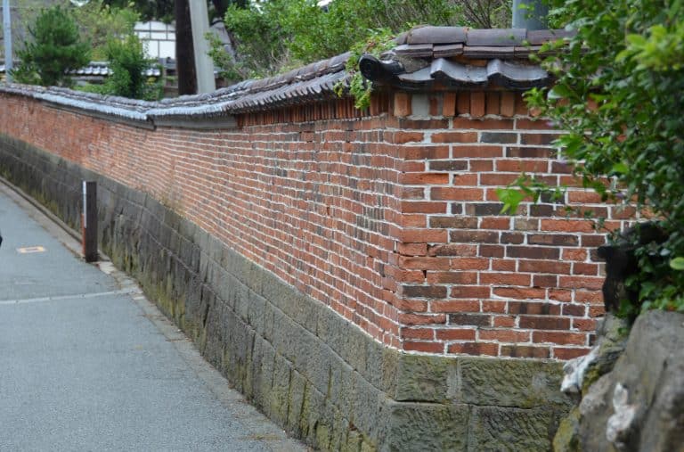 Sado Island, Aikawa Old Town – brick wall, Aug.2016 (Sado Island)
