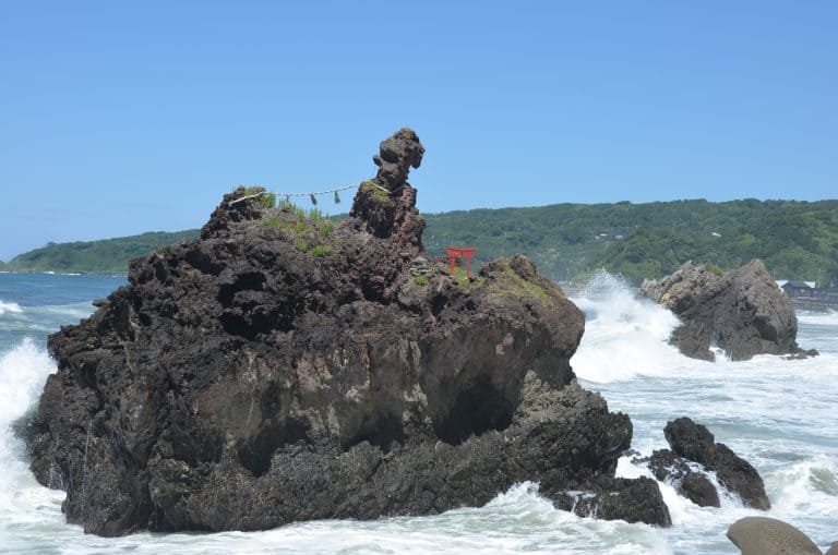 Sado Island – Torii gate on rock, Aug.2016 (Sado Island)
