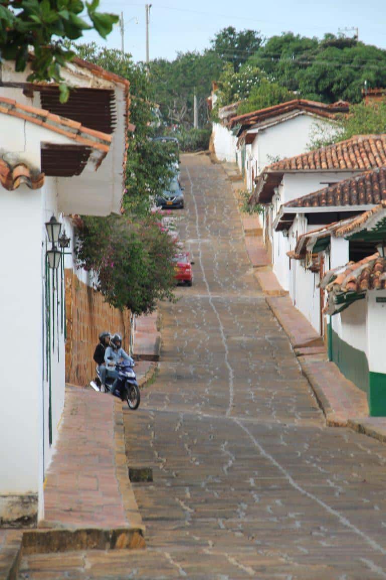 Barichara – riding motorcycle, Dec.2016 (Barichara)