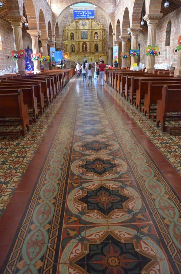 Barichara – floor in the church, Dec.2016 (Barichara)