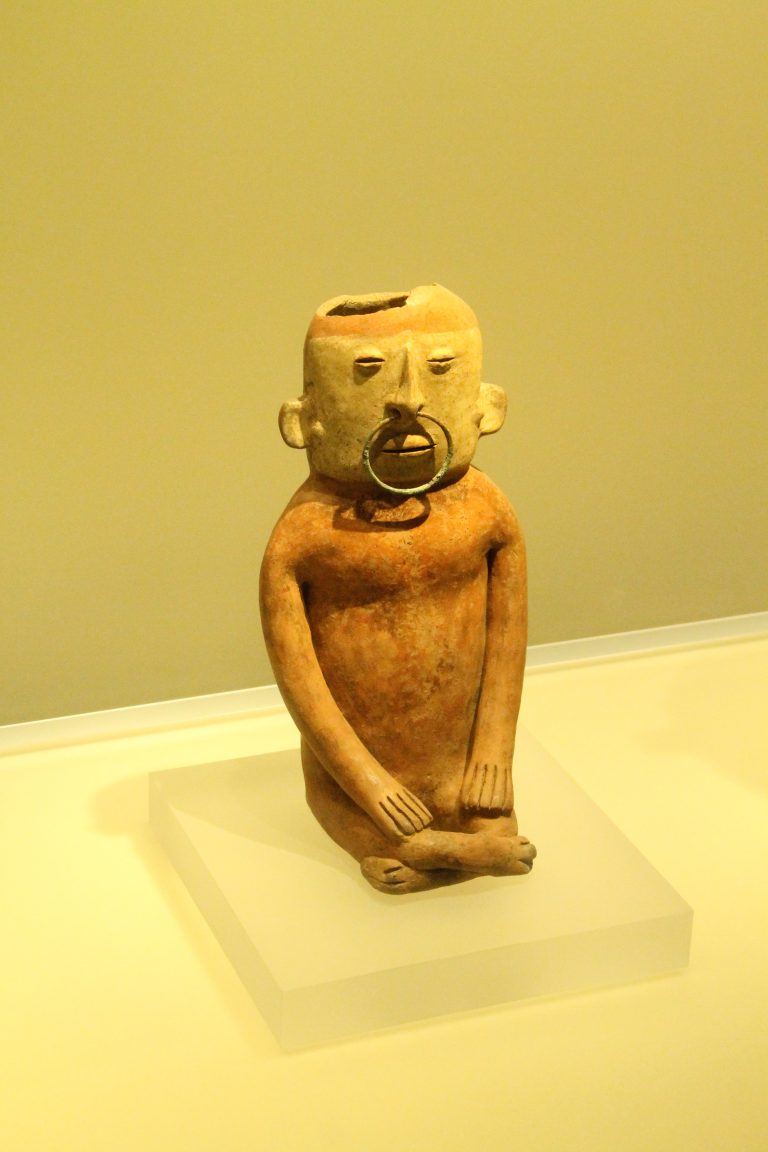 Bogota, Gold Museum – figure, Dec.2016 (Bogotá)
