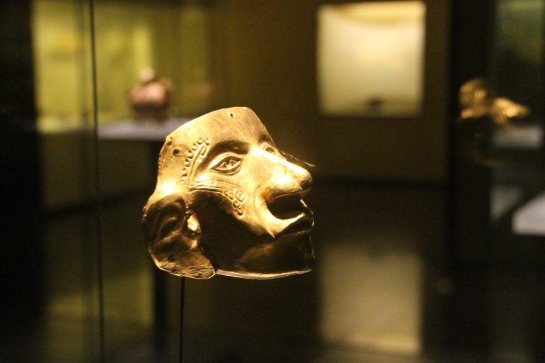 Bogota, Gold Museum – face, Dec.2016 (Bogotá)