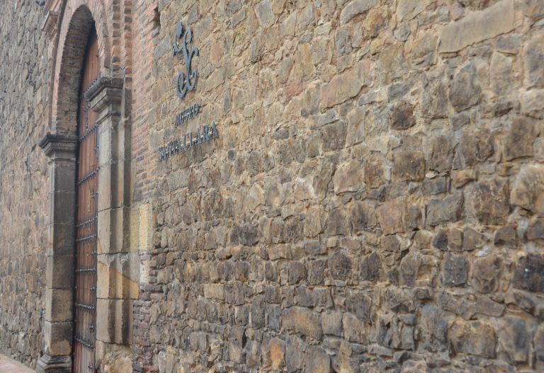 Bogota, Iglesia Santa Clara – outside 3, Dec.2016 (Bogota)