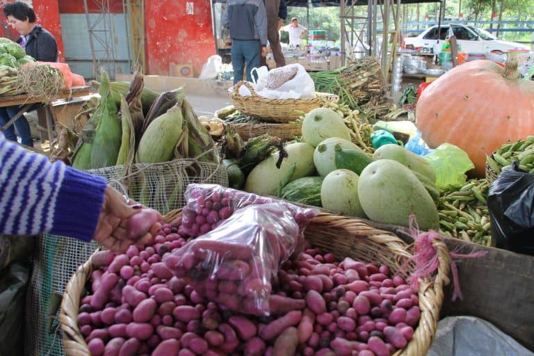 Raquira – vegetable in the market 2, Dec.2016 (Ráquila)