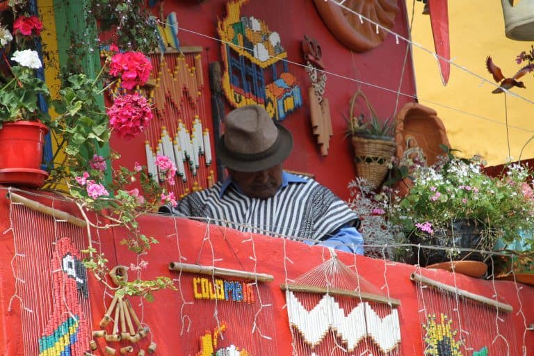 Raquira – nodding, Dec.2016 (Ráquila)