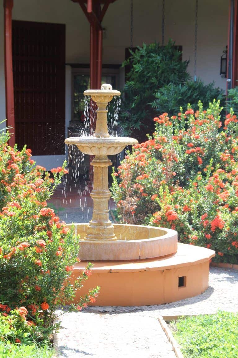 Santa Fe de Antioquia – fountain, Dec.2016 (Santa Fé de Antioquia)