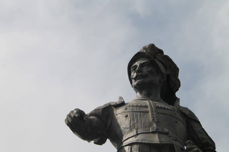 Santa Fe de Antioquia – statue, Dec.2016 (Santa Fé de Antioquia)
