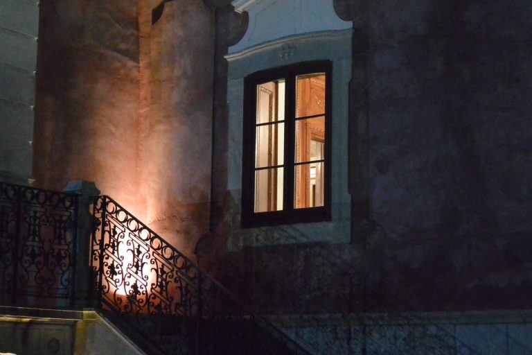 Estoi – stairs and window, Feb.2017 (Estoi)