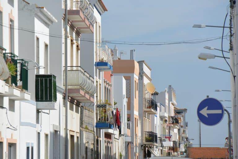 Tavira – a row of houses, Feb.2017 (Tavira)