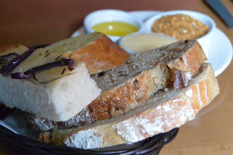 Winchester, restaurant – bread, Mar.2017 (Winchester)